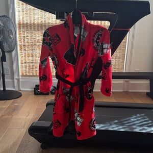 Red Star Wars Kids Robe size M